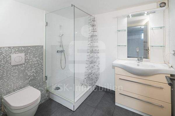 Kellergeschoss Badezimmer