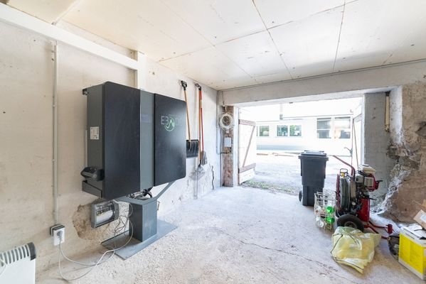 Garage und Speicher PV