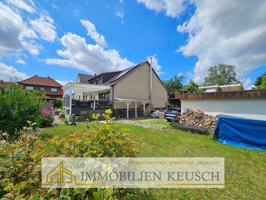 großes ruhiges Grundstück mit viel Wohn- und Nutzfläche