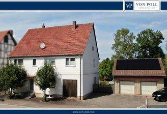 Außenansicht mit Banderole