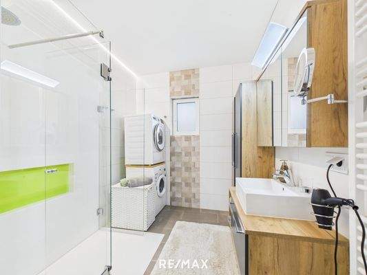 Zweifamilienhaus in Illmitz Bad EG