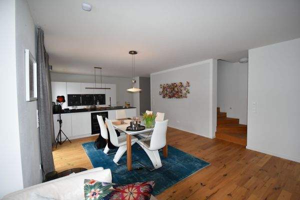 offener Wohn-/Ess-/Küchenbereich
