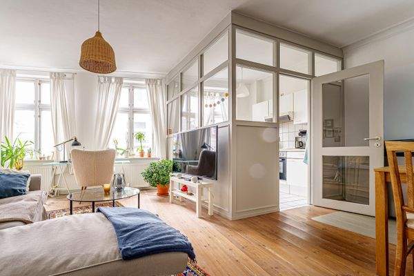 Wohnung Nr 2. EG rechts.