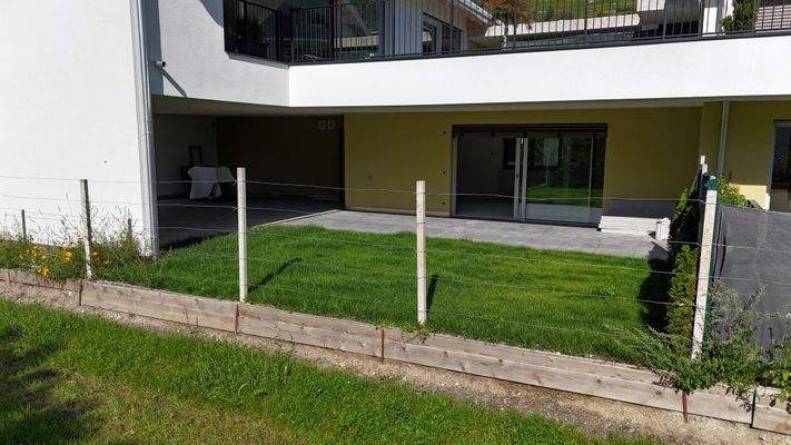 Neustift-Neubau-Wohnung-Luxus-Konventioniert-Berge-Wandern-Landschaft-Natur-Weinreben-Äpfel-Kloster Neustift