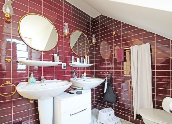 Badezimmer im Obergeschoss