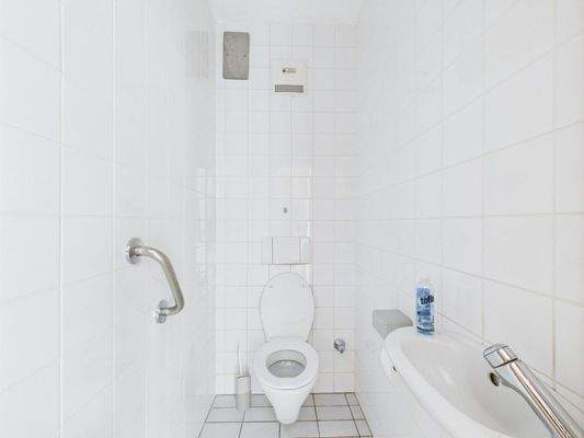 CAM04191G0-PR0038-STILL013