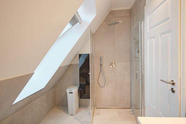 Das Vollbad im OG Bild 2.jpg