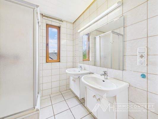 Badezimmer DG