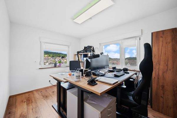 Büro / Kinderzimmer (1)