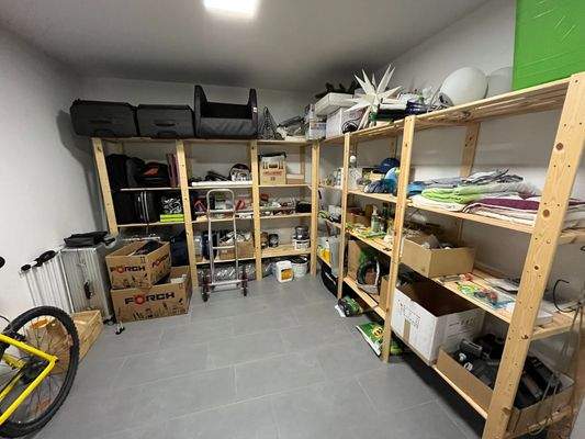 Keller Abstellraum.JPG