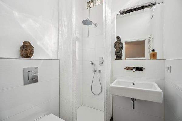 Erdgeschoss - Duschbad im Anbau