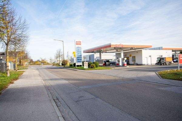 Nachbarschaft mit großem Branchenmix