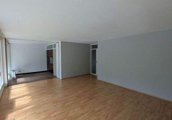 Wohnzimmer mit Essplatz