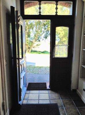 42) Ausgang und zum Garten und Stall.jpg