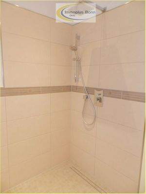 Bad mit Dusche