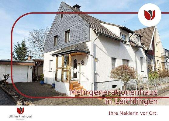 Wohnen im Haupthaus (rechts) und Anbau (links)