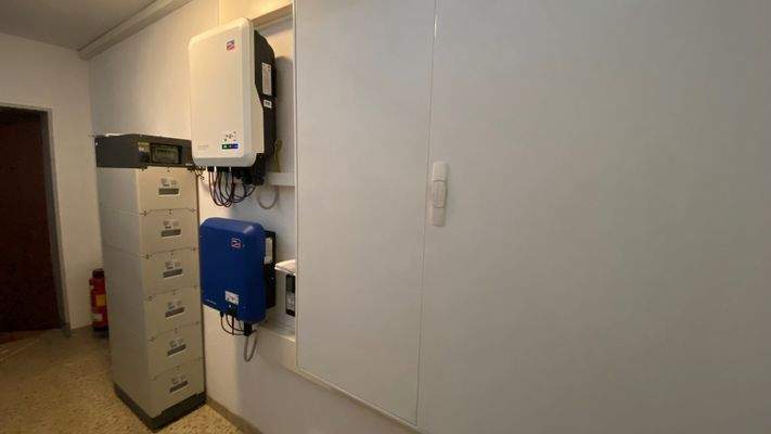 Anlage Photovoltaik Untergeschoss