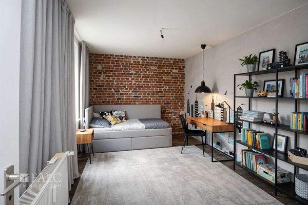 Kind-2 - (KI generiert)