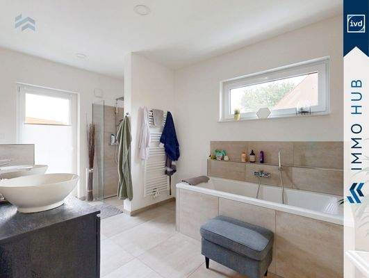 Badezimmer Obergeschoss (3)