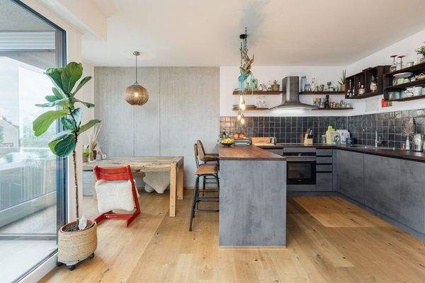 Küche mit Essbereich