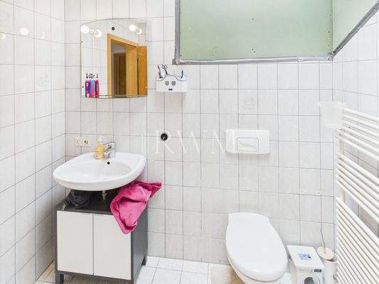 Haupthaus - Dachgeschoss Badezimmer