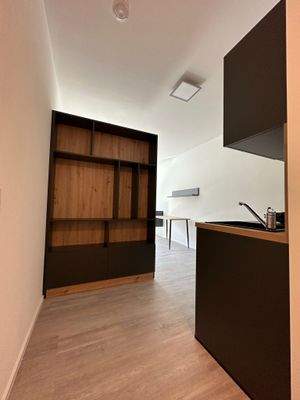 Eingangsbereich mit Stauplatz