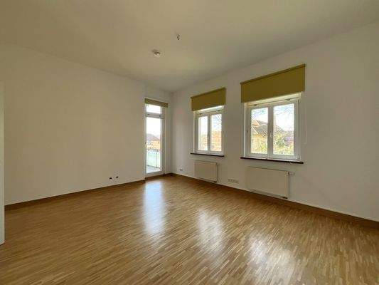 Schlafzimmer mit Balkonzugang