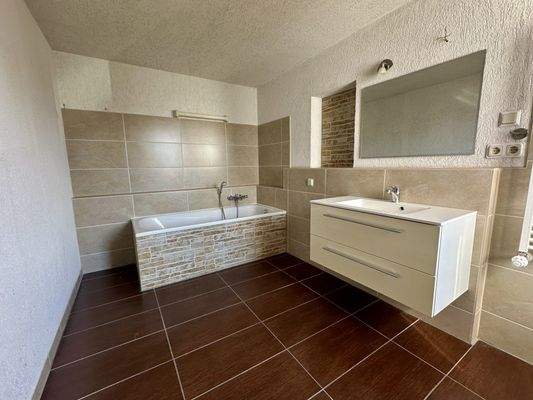 Badezimmer im Obergeschoss