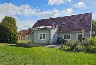 straßenseitige Ansicht