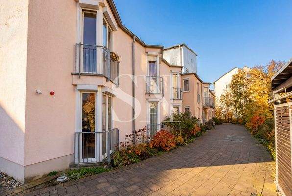 45A68977-0603-48BA-9A21-90CBE42F5101