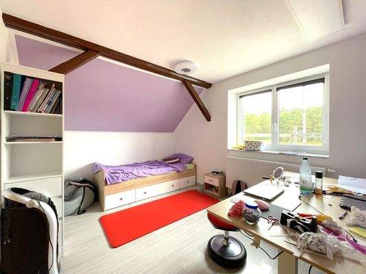 Schlafzimmer Gästehaus mit Ankleidezimmer