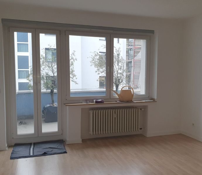 5 Zimmer Wohnung in Düsseldorf (Pempelfort)