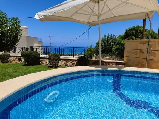 Kreta, Maroulas: Spektakuläre Villa mit Meerblick und Bergblick zu verkaufen