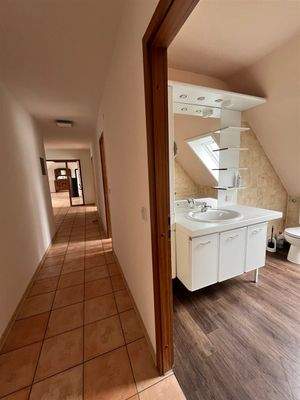 Perspektive Bad, Flur