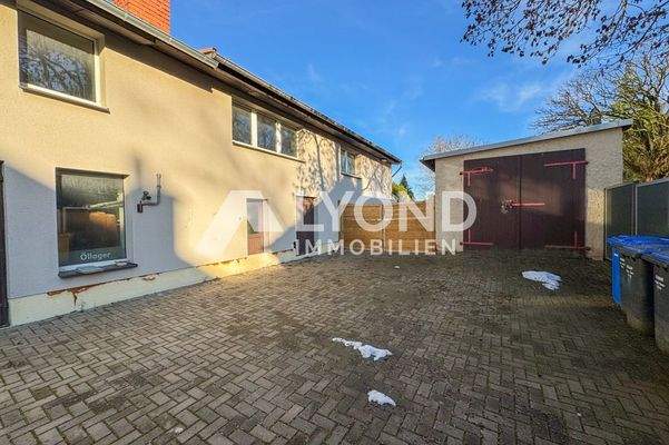 Nebengebäude Außen