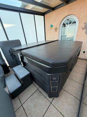 Whirlpool auf Dachterrasse 