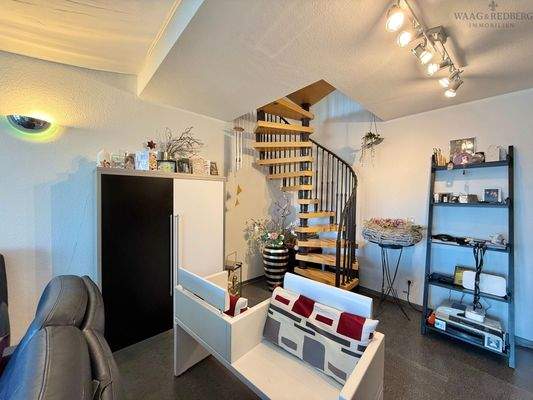 Wendeltreppe im Wohnzimmer