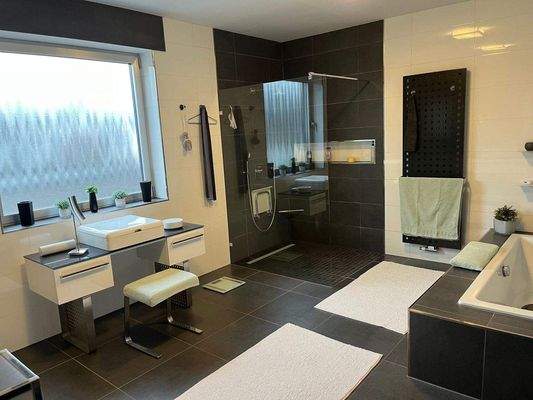 Blick in das Bad en suite