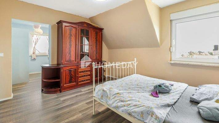 1. OG Schlafzimmer 2