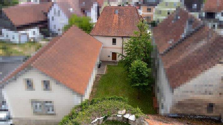 Nordseite mit Garten