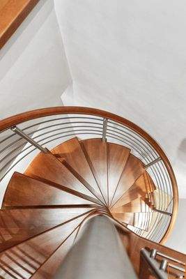 Stiege aus einer zweiten Perspektive