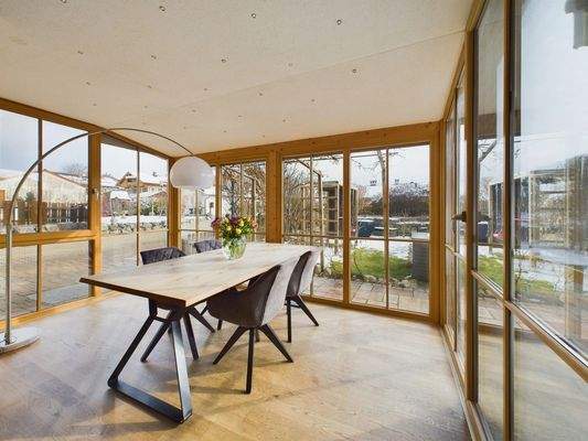 Wintergarten / Essbereich