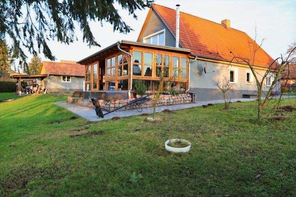 Gesamtansicht Immobilie