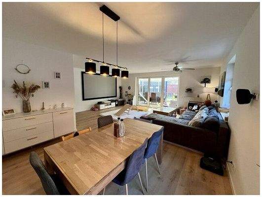 Wohn- und Essbereich