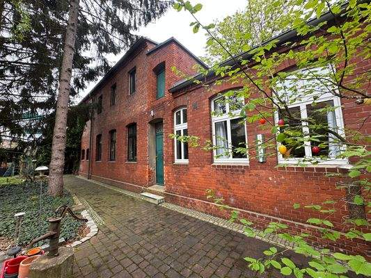 Nebengebäude (Anbau)