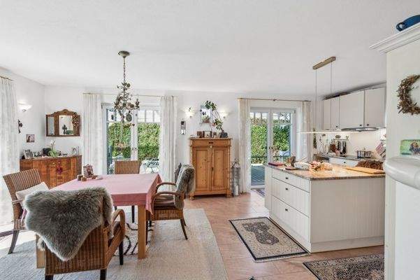 ... Essbereich und Küche