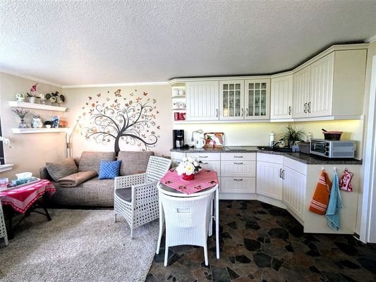 Wohnzimmer mit Wohnküche