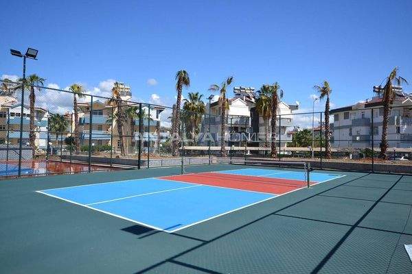 Flats in a Complex with Rich Social Facilities in Alanya