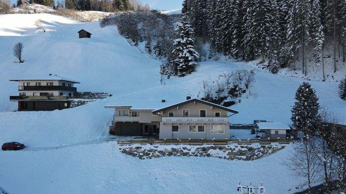 dji_fly_20251123_120648_533_1764261266676_photo.jp