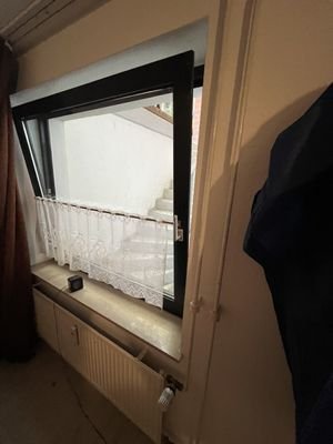 15 Wohnlich ausgebauter Keller